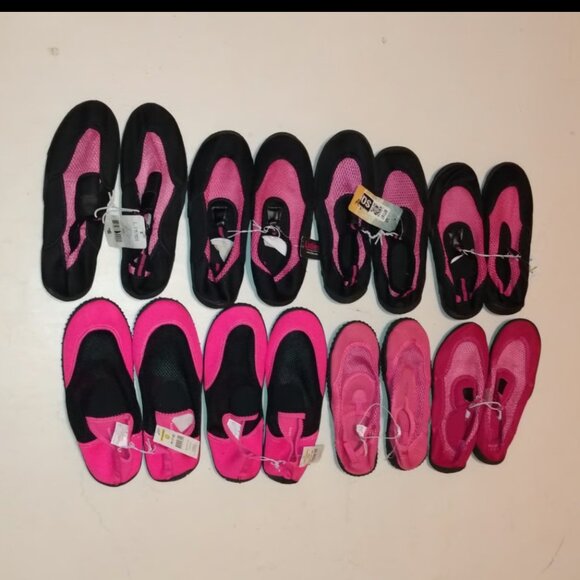 Wholesale lot 8 pair new assorted sizes women's kids pink pool shoes - Picture 1 of 3